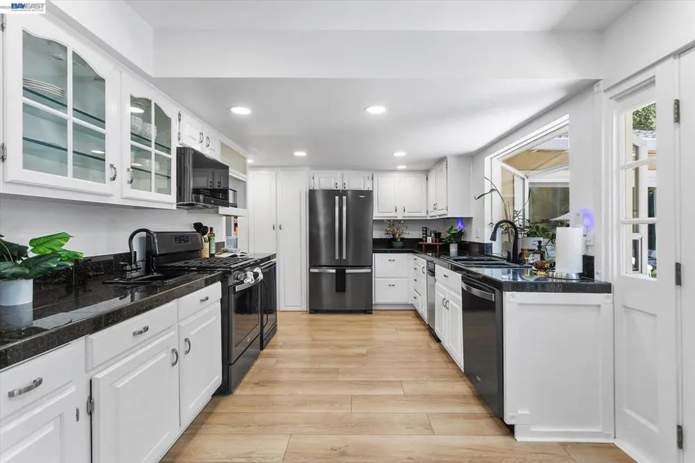 5736 Medallion Ct Castro Valley, CA 94552