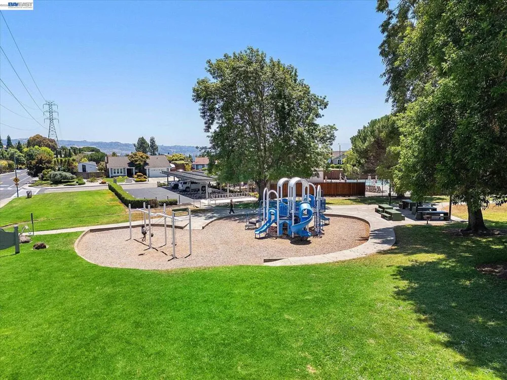5736 Medallion Ct Castro Valley, CA 94552