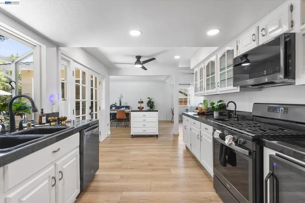 5736 Medallion Ct Castro Valley, CA 94552