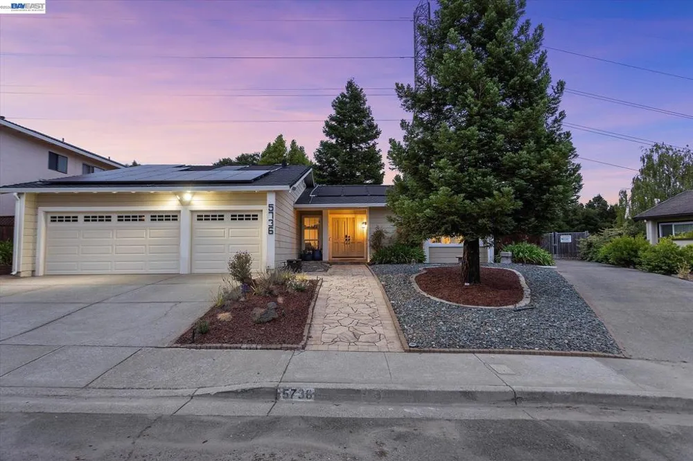 5736 Medallion Ct Castro Valley, CA 94552
