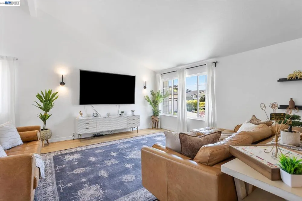5736 Medallion Ct Castro Valley, CA 94552