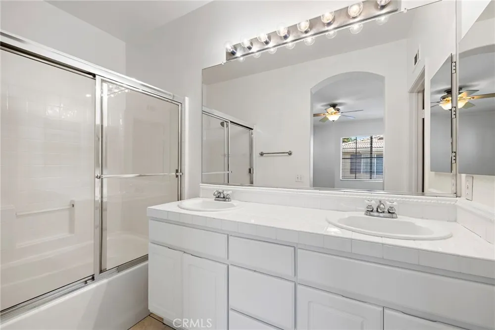 361 Summer Mission Viejo, CA 92692