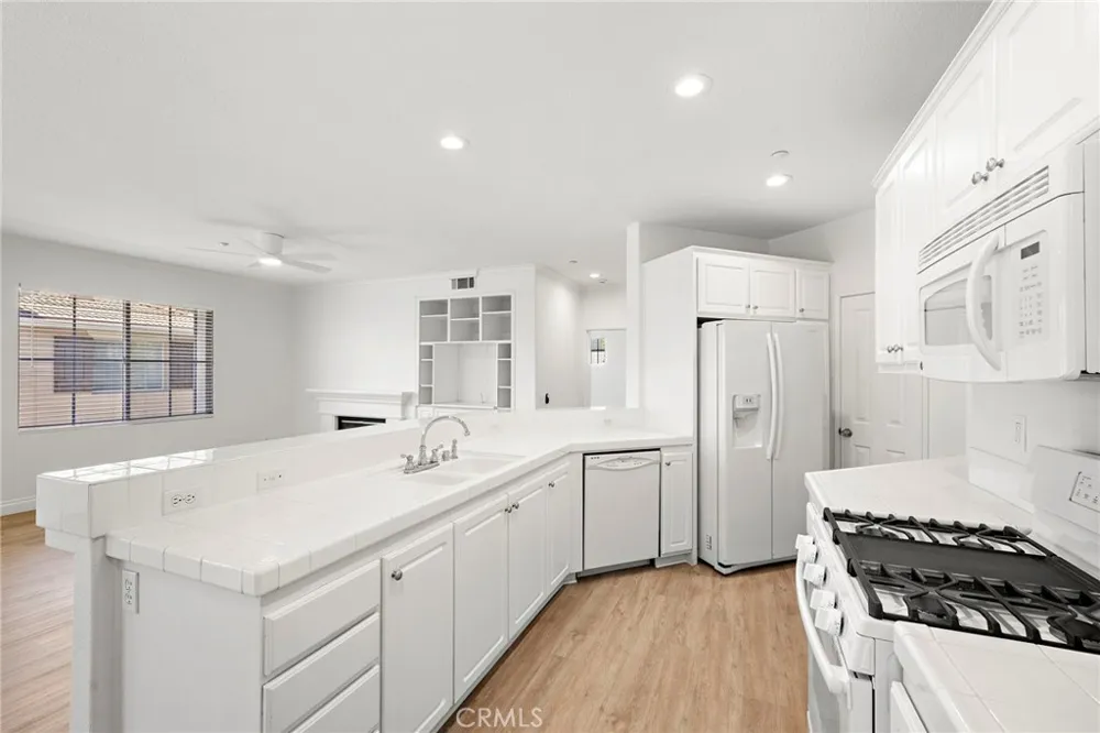 361 Summer Mission Viejo, CA 92692