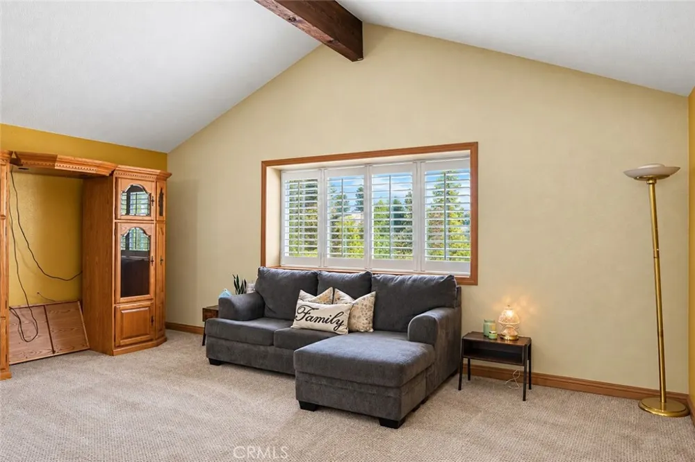 2164 Date Rialto, CA 92377