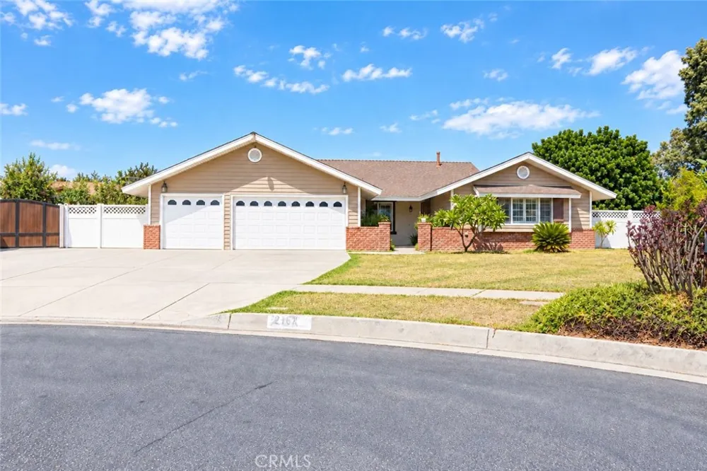 2164 Date Rialto, CA 92377
