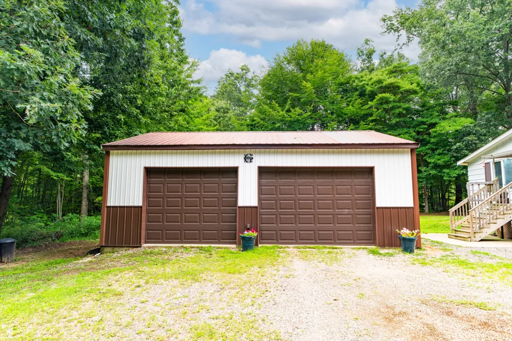 50778 Oak Street Grand Junction, MI 49056