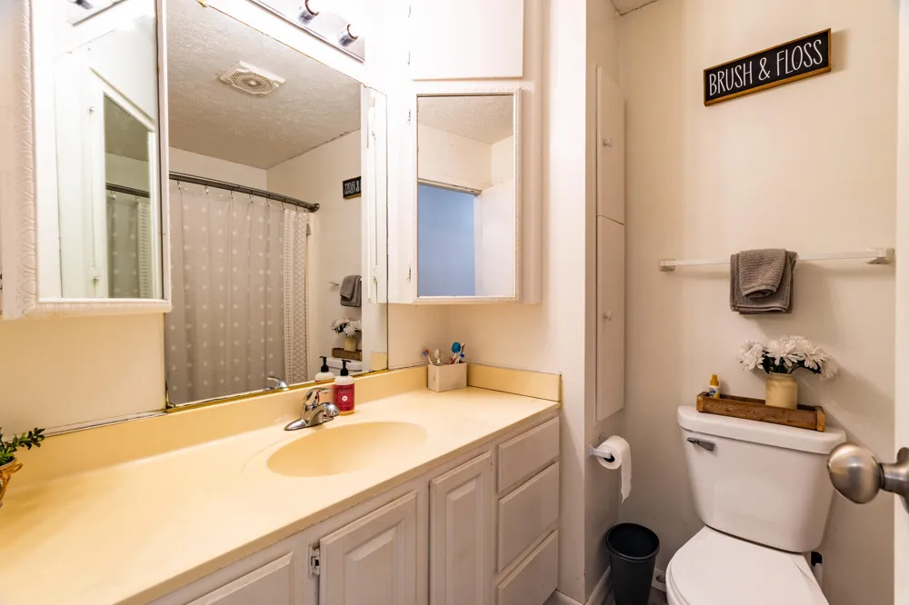 50778 Oak Street Grand Junction, MI 49056