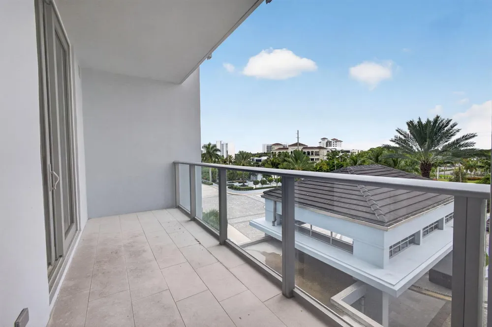 1 Water Club Way #503 North Palm Beach, FL 33408