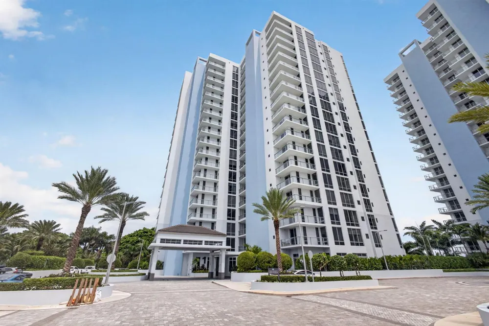 1 Water Club Way #503 North Palm Beach, FL 33408