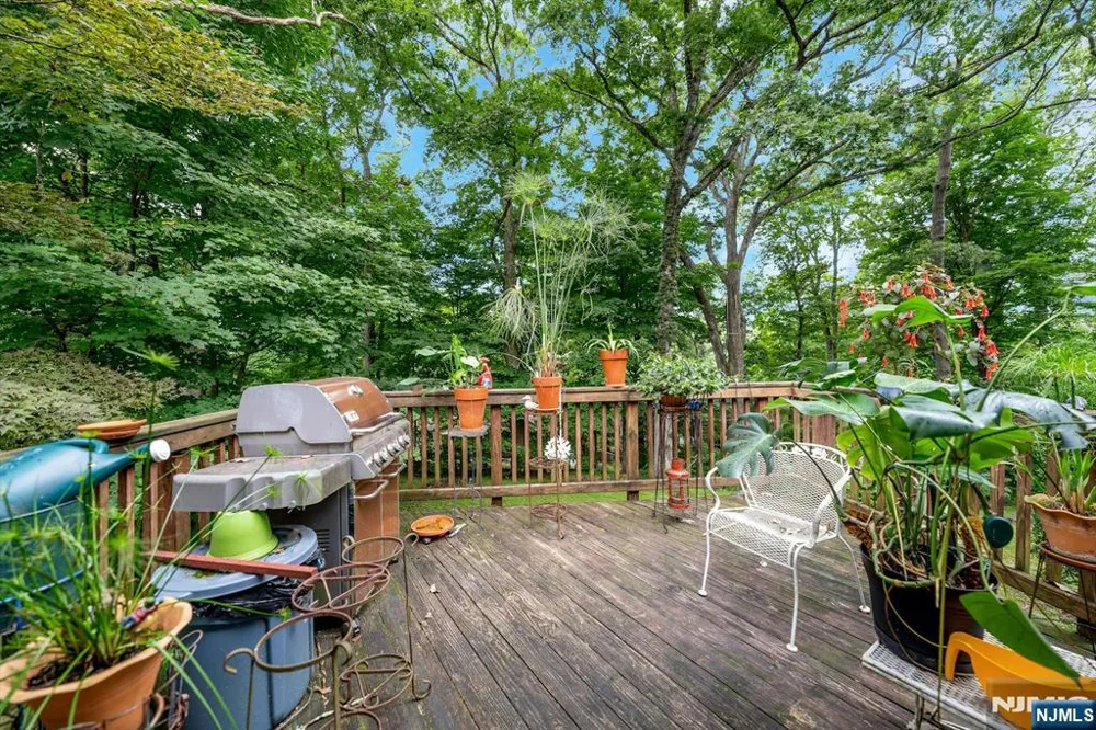 15 Hillside Road Ringwood, NJ 07456