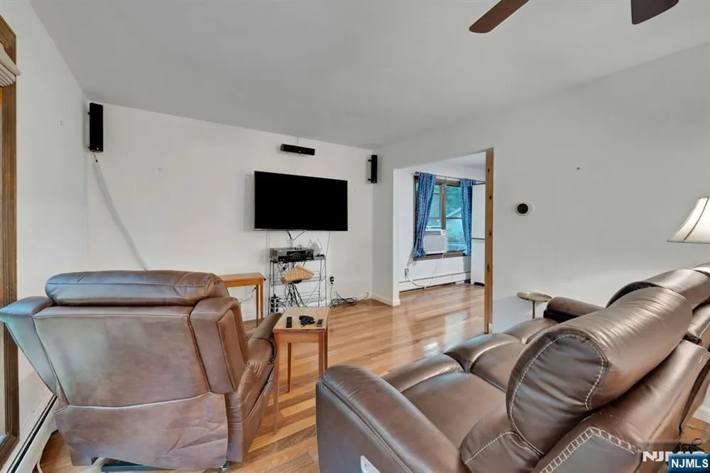 15 Hillside Road Ringwood, NJ 07456