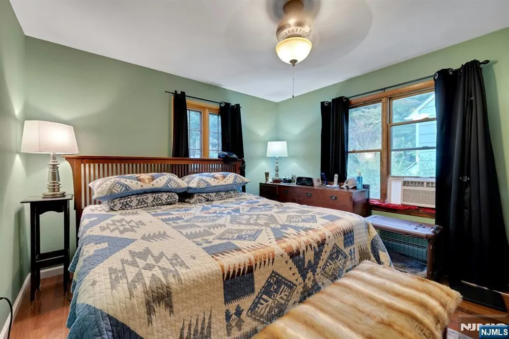 15 Hillside Road Ringwood, NJ 07456