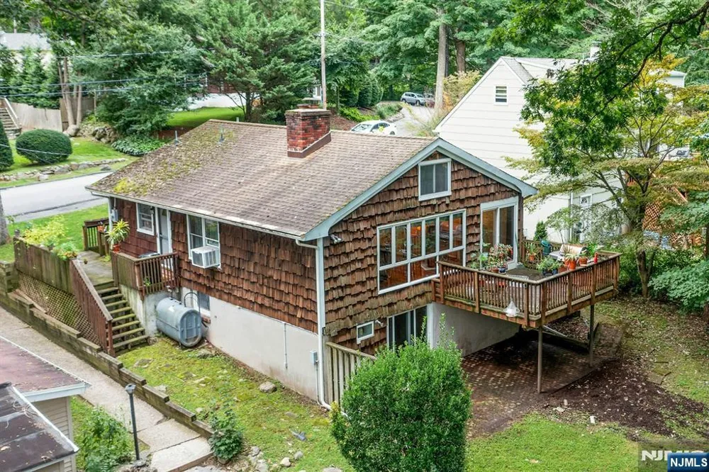 15 Hillside Road Ringwood, NJ 07456