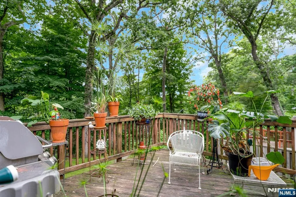 15 Hillside Road Ringwood, NJ 07456