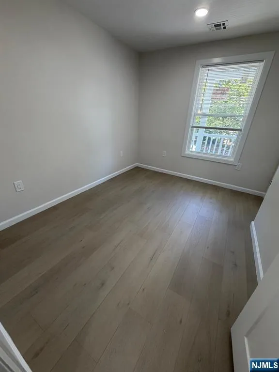 299 W Broadway Paterson, NJ 07522