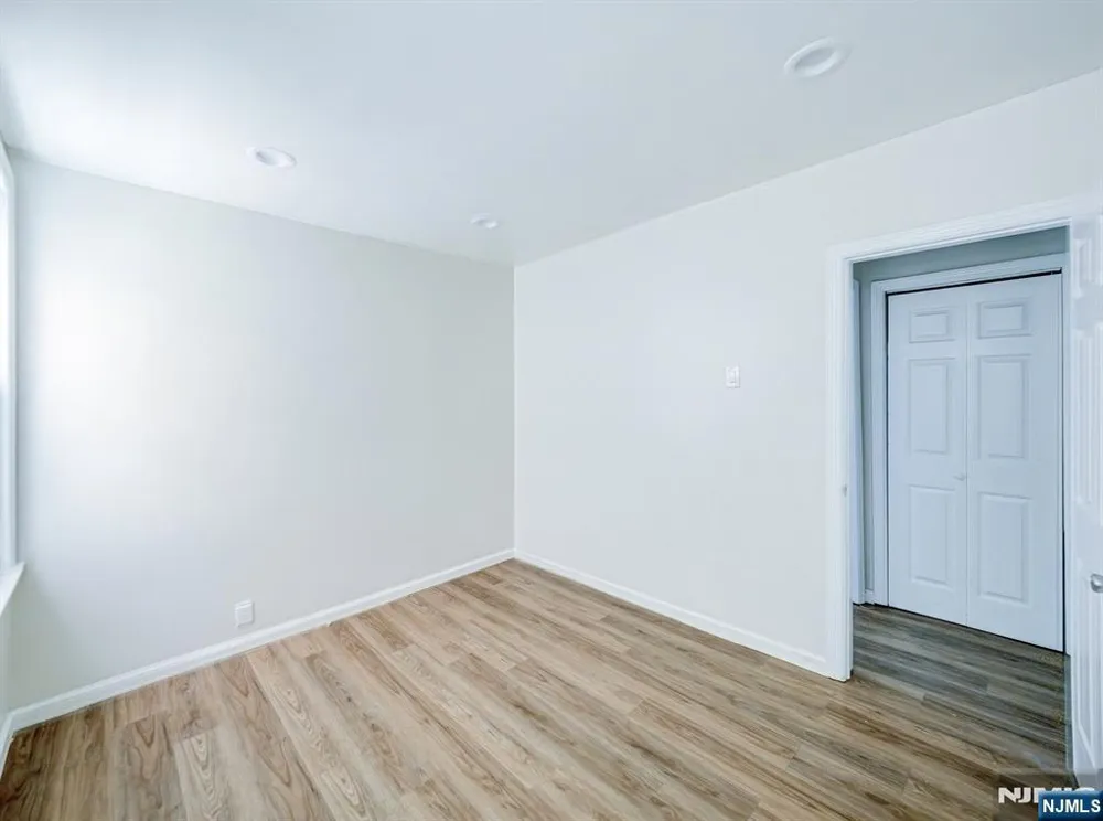 193 Clerk Street Jersey City, NJ 07305