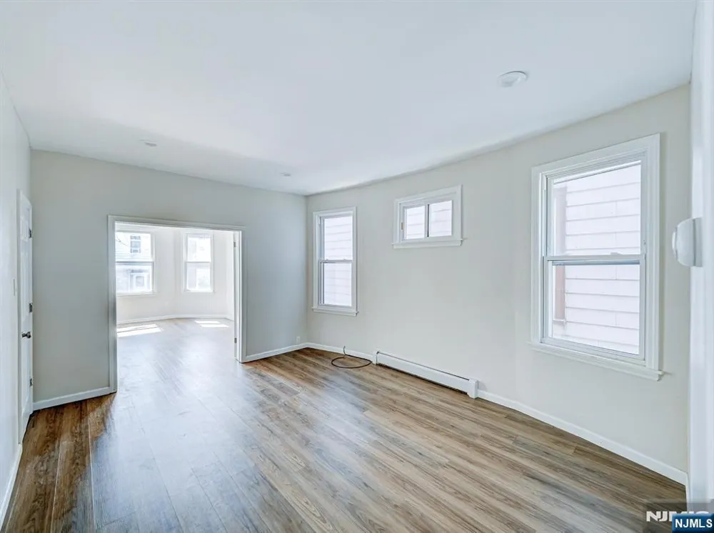 193 Clerk Street Jersey City, NJ 07305