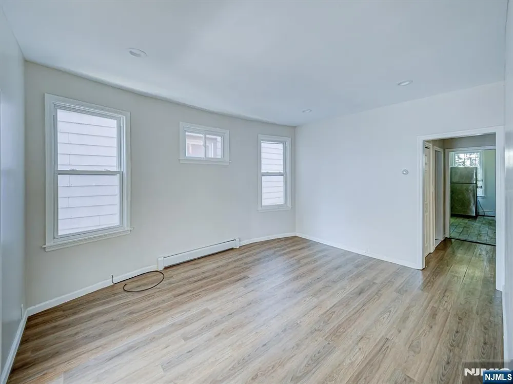 193 Clerk Street Jersey City, NJ 07305