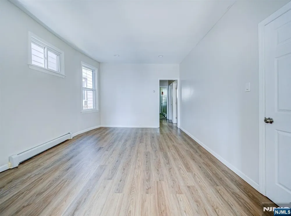 193 Clerk Street Jersey City, NJ 07305
