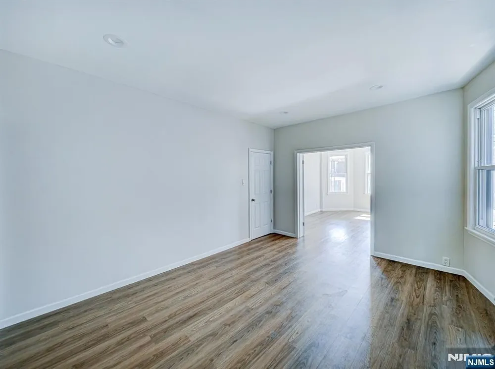 193 Clerk Street Jersey City, NJ 07305