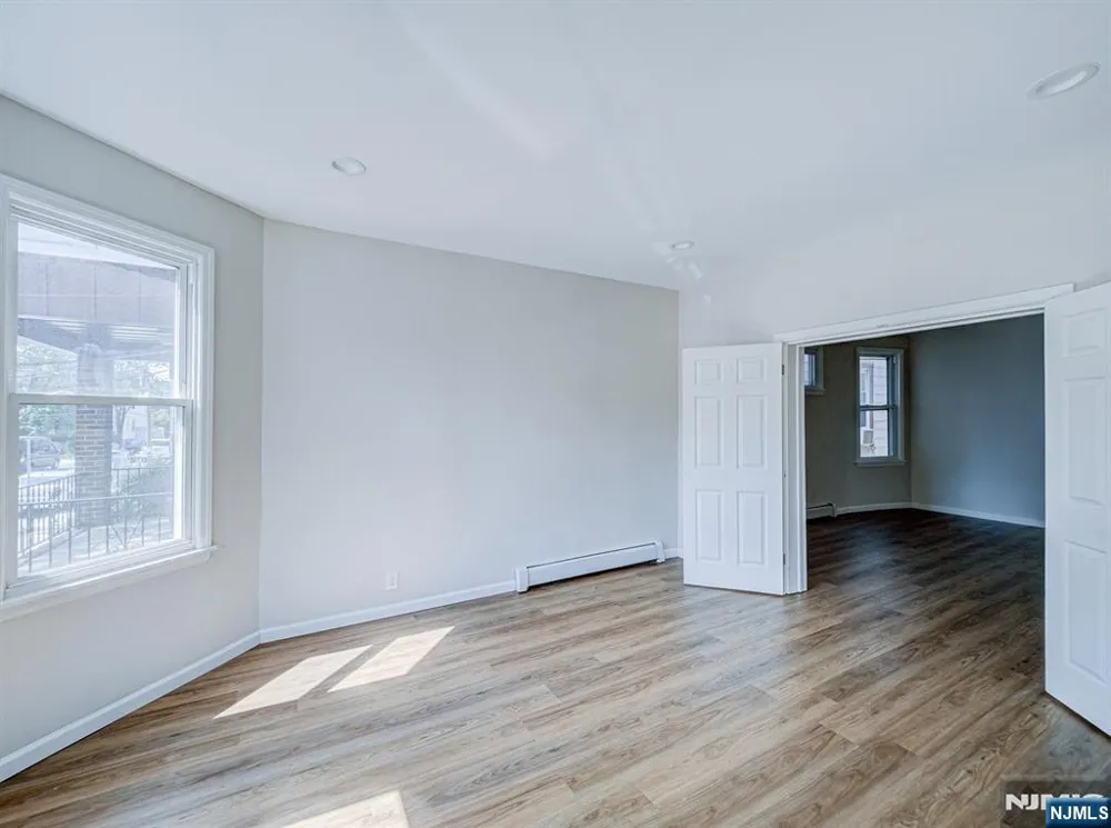 193 Clerk Street Jersey City, NJ 07305