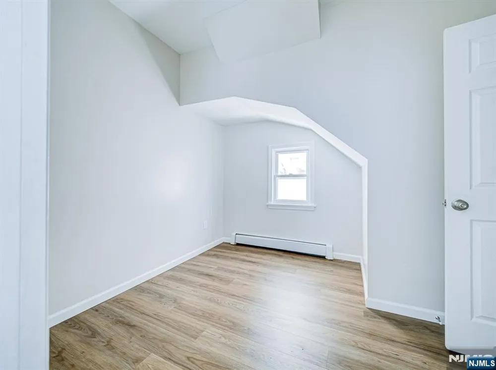 193 Clerk Street Jersey City, NJ 07305