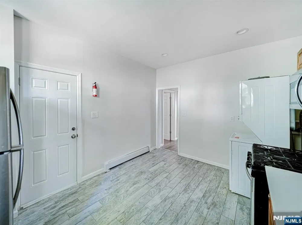 193 Clerk Street Jersey City, NJ 07305