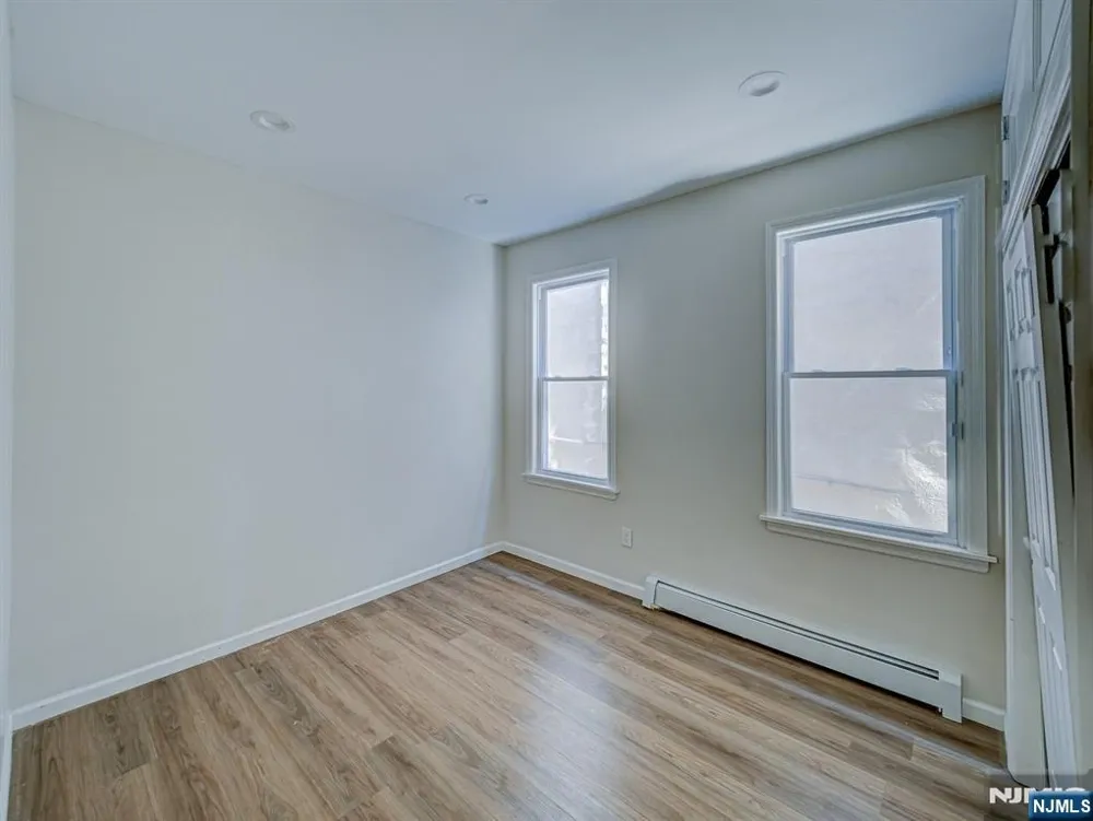 193 Clerk Street Jersey City, NJ 07305