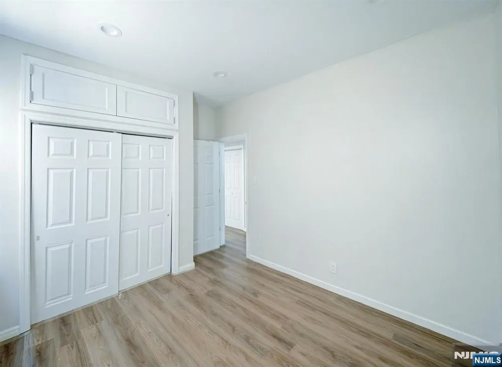 193 Clerk Street Jersey City, NJ 07305