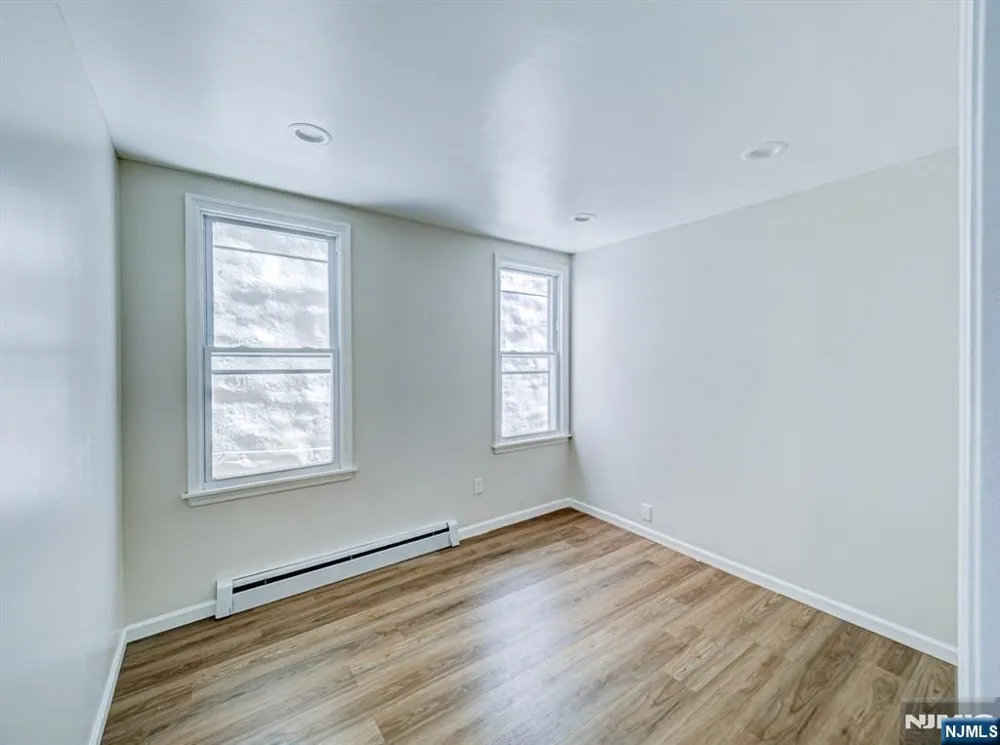193 Clerk Street Jersey City, NJ 07305