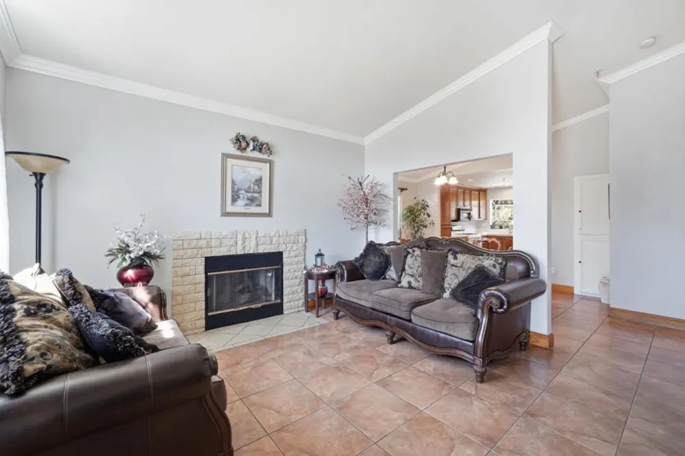 1055 Eagle Drive Salinas, CA 93905