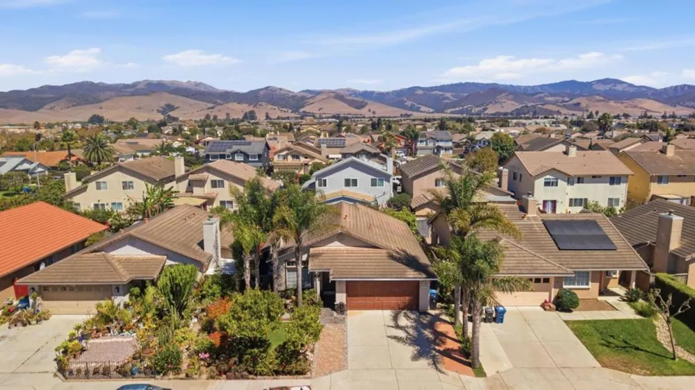 1055 Eagle Drive Salinas, CA 93905