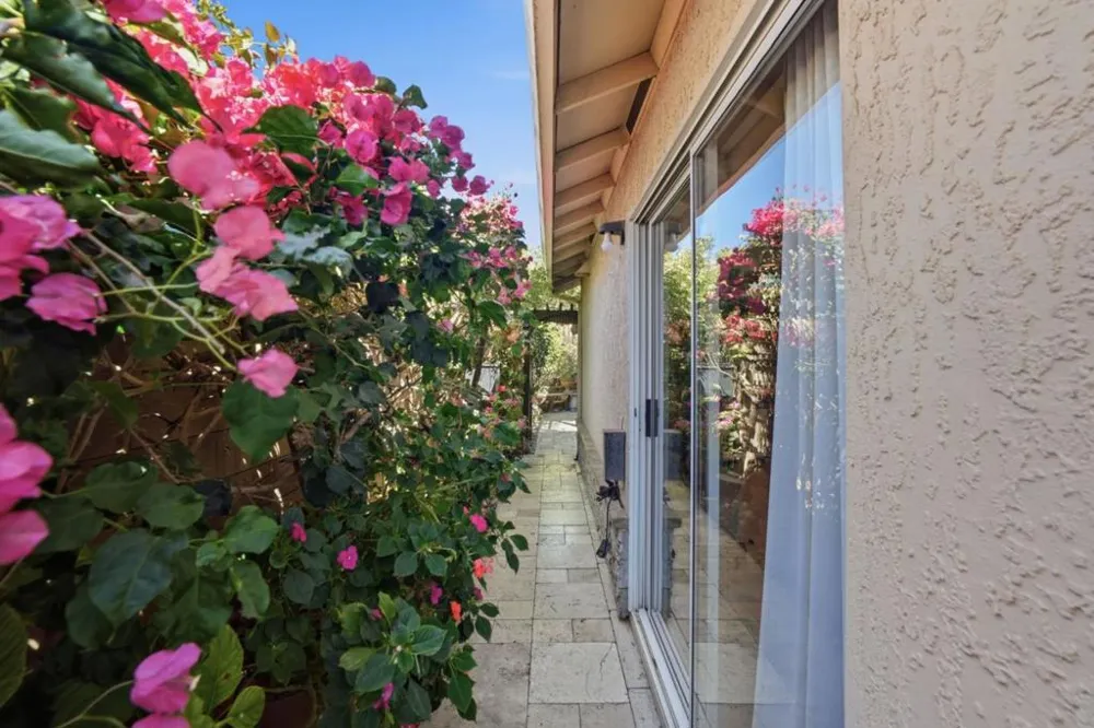1055 Eagle Drive Salinas, CA 93905