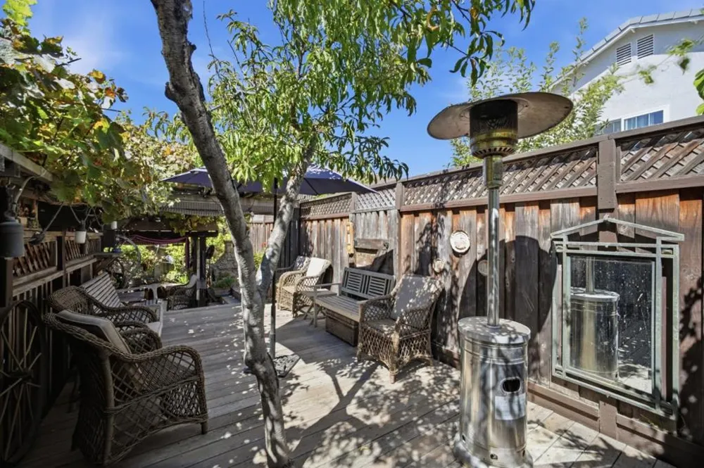 1055 Eagle Drive Salinas, CA 93905
