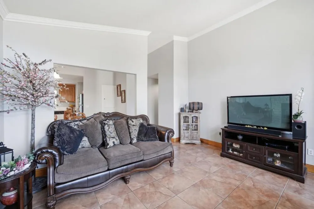 1055 Eagle Drive Salinas, CA 93905