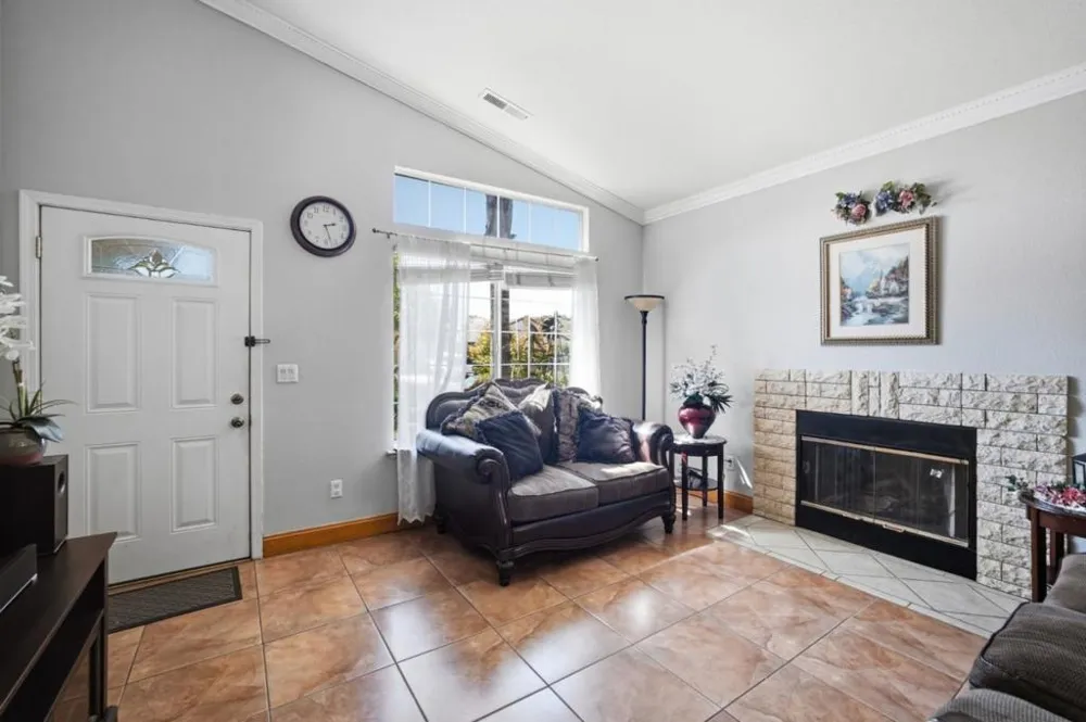 1055 Eagle Drive Salinas, CA 93905