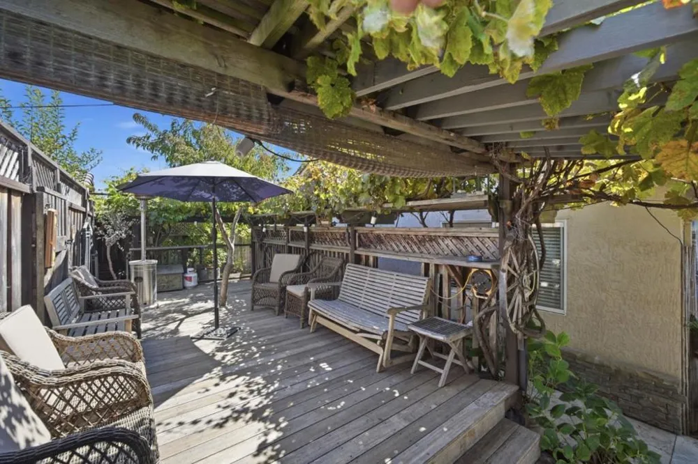 1055 Eagle Drive Salinas, CA 93905