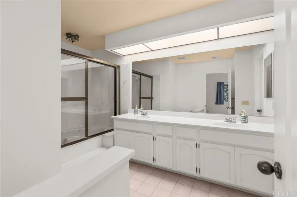 7758 Caminito Monarca #111 Carlsbad, CA 92009