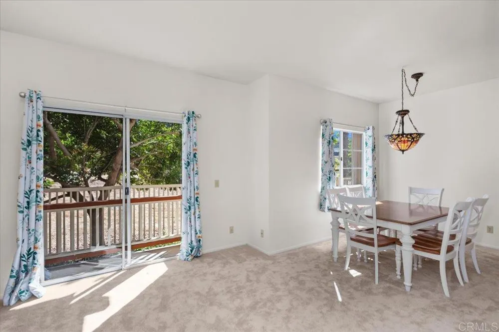 7758 Caminito Monarca #111 Carlsbad, CA 92009
