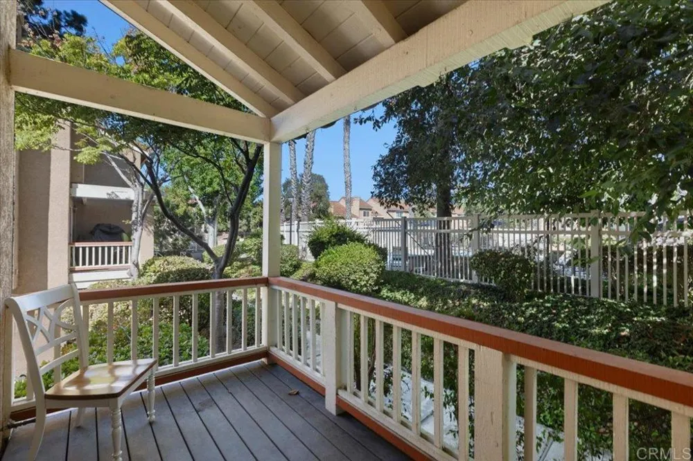 7758 Caminito Monarca #111 Carlsbad, CA 92009