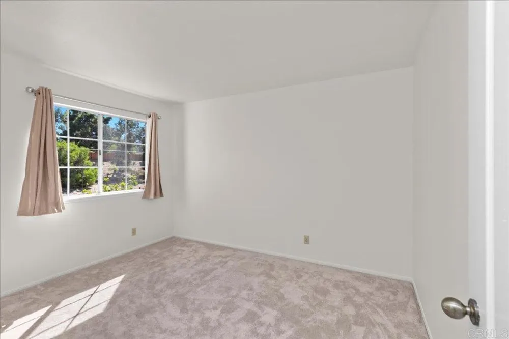 7758 Caminito Monarca #111 Carlsbad, CA 92009