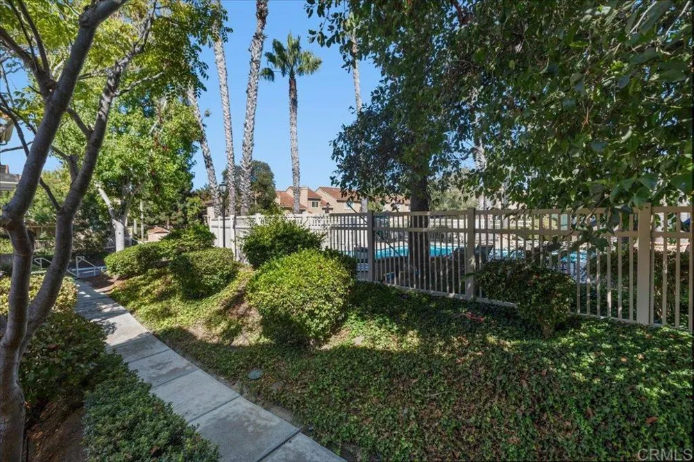 7758 Caminito Monarca #111 Carlsbad, CA 92009
