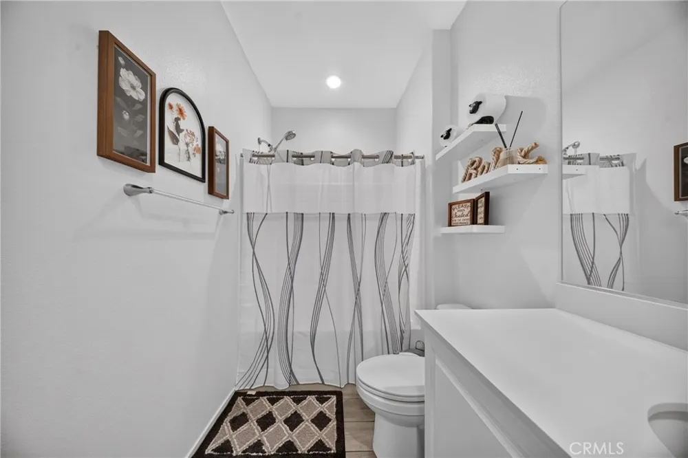 13567 Algodones Court Victorville, CA 92392