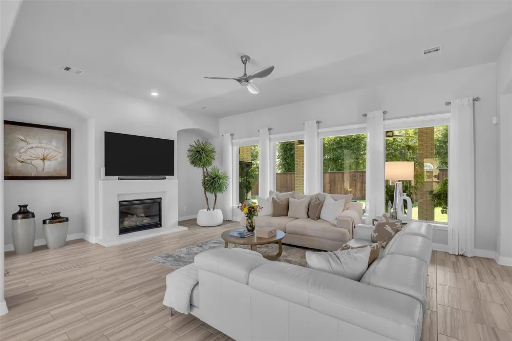 10415 Roseate Skimmer Conroe, TX 77385