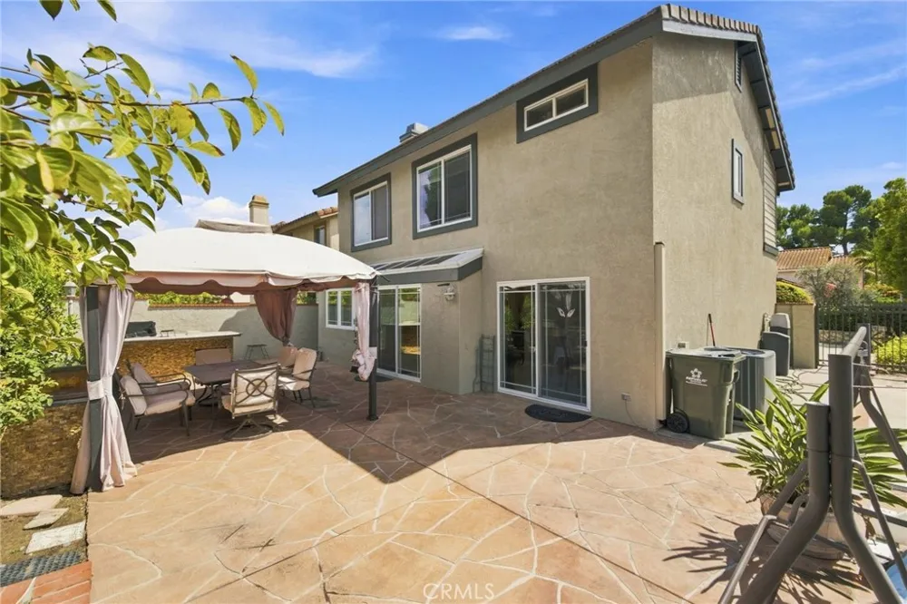 21435 Via Pepita Yorba Linda, CA 92886