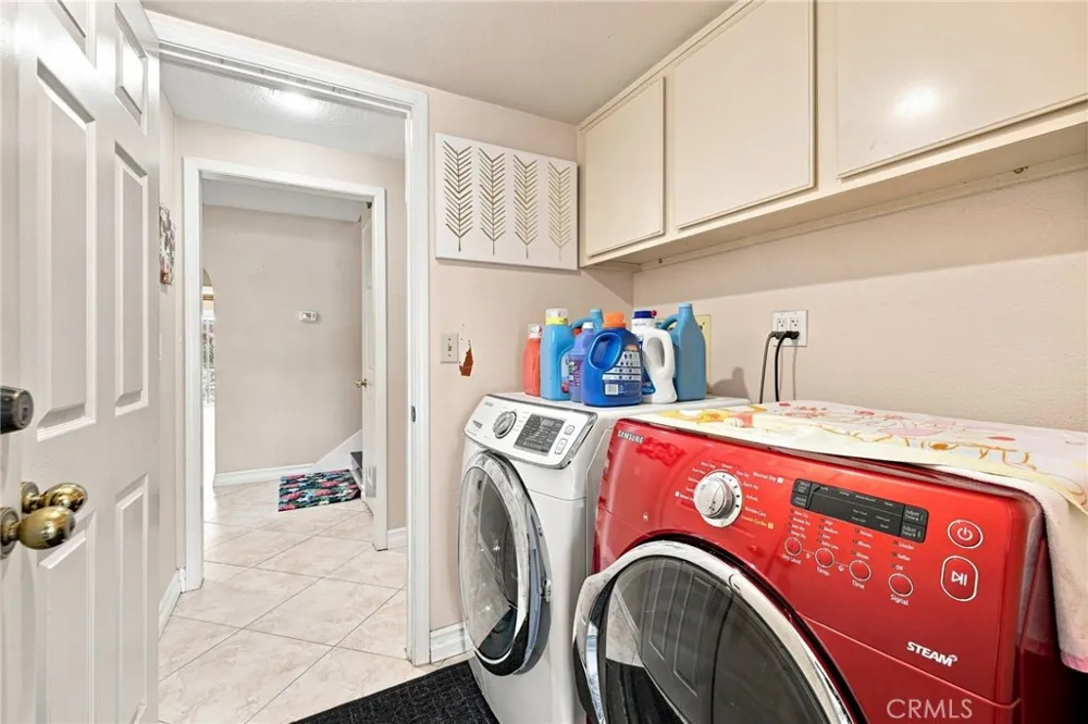 21435 Via Pepita Yorba Linda, CA 92886