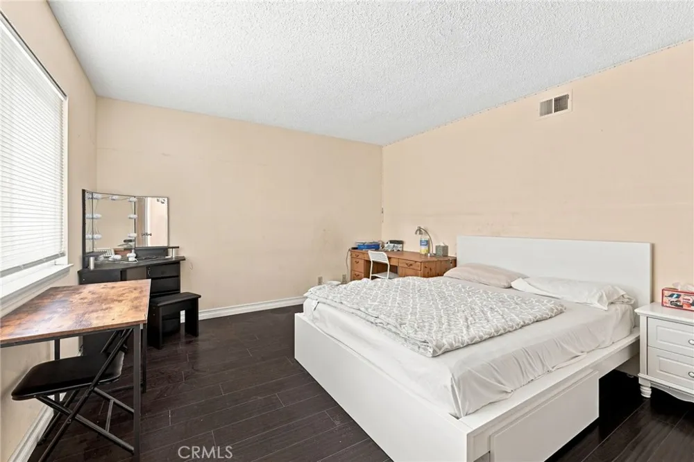 21435 Via Pepita Yorba Linda, CA 92886