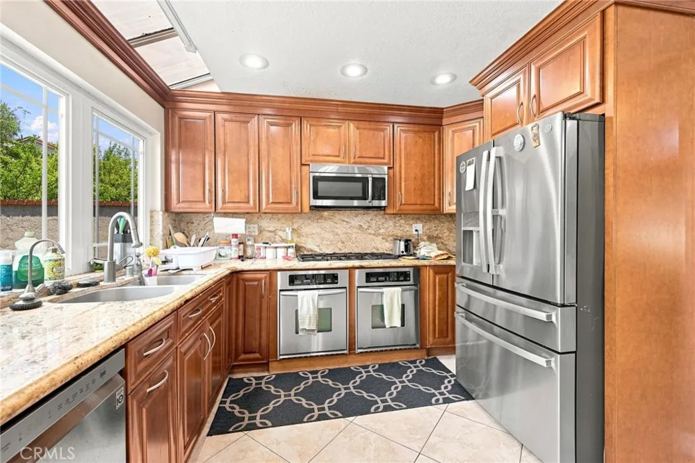 21435 Via Pepita Yorba Linda, CA 92886