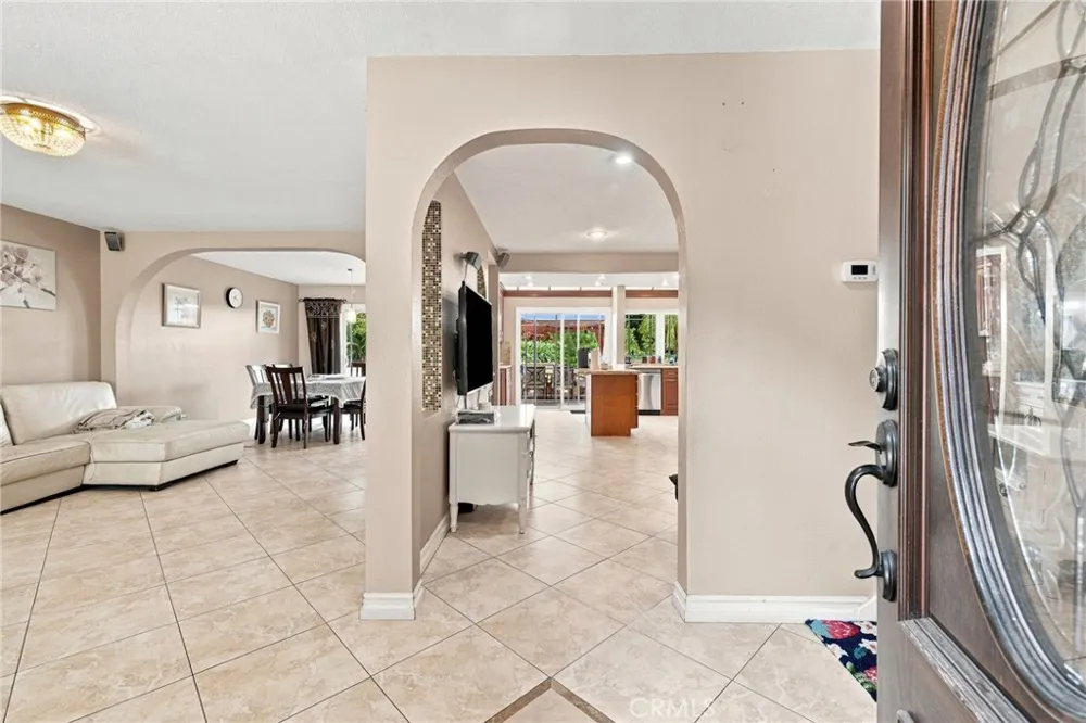21435 Via Pepita Yorba Linda, CA 92886