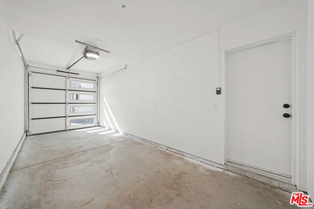 4202 Willimet Street Los Angeles, CA 90039